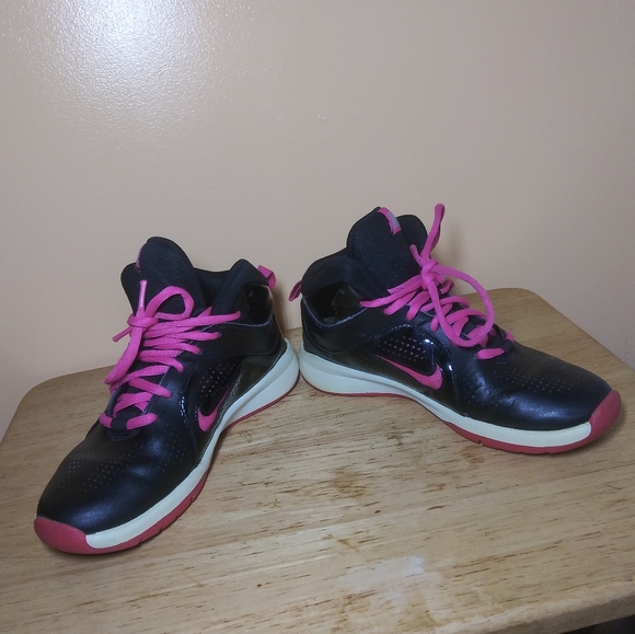 Original Nike from Mitsui Outlet Park KLIA
Shoes - Picture 2 of 6